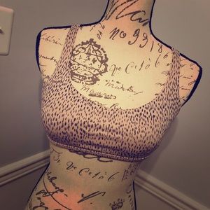 Lululemon sports bra.